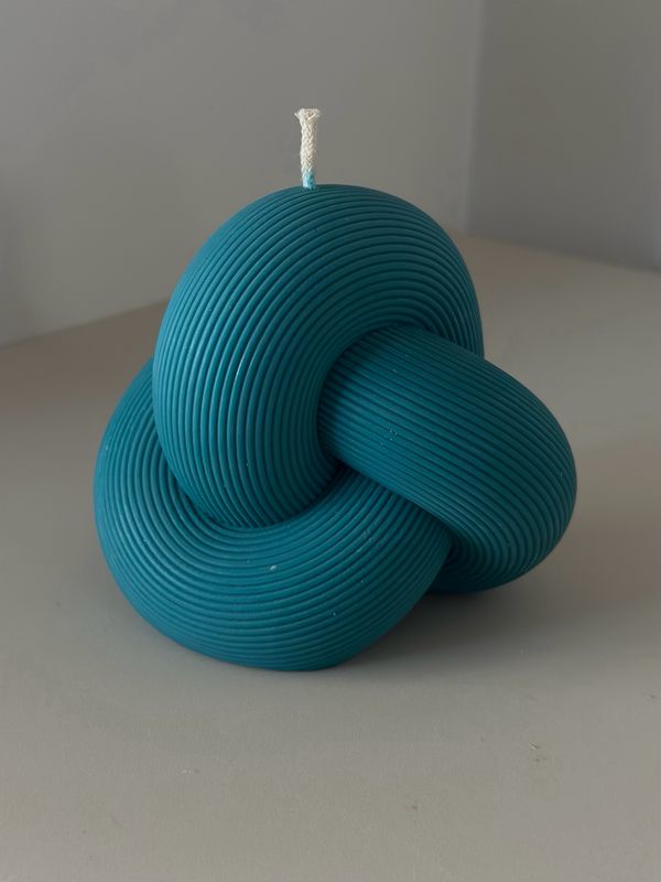 Knot Candle - Modern Decor