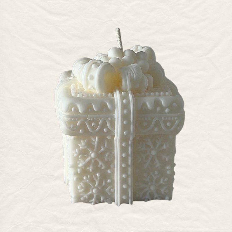 Christmas Gift Box Candle