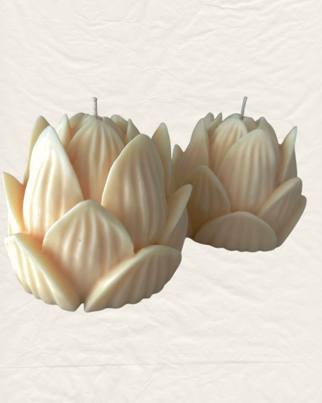 Lotus Candle