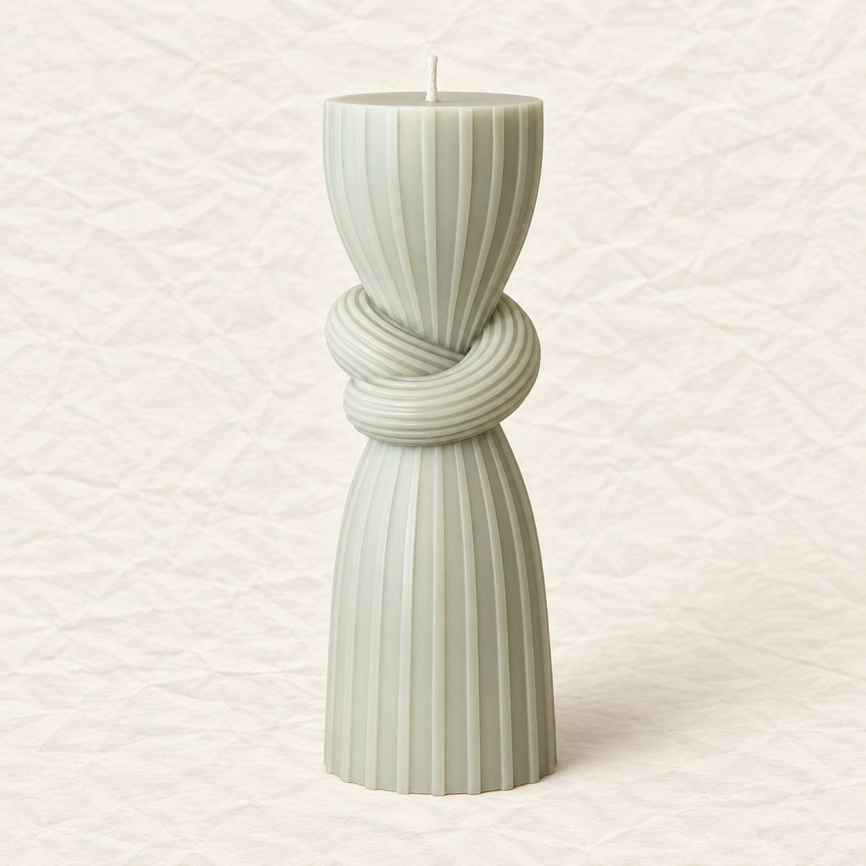 Pillar with Knot Candle