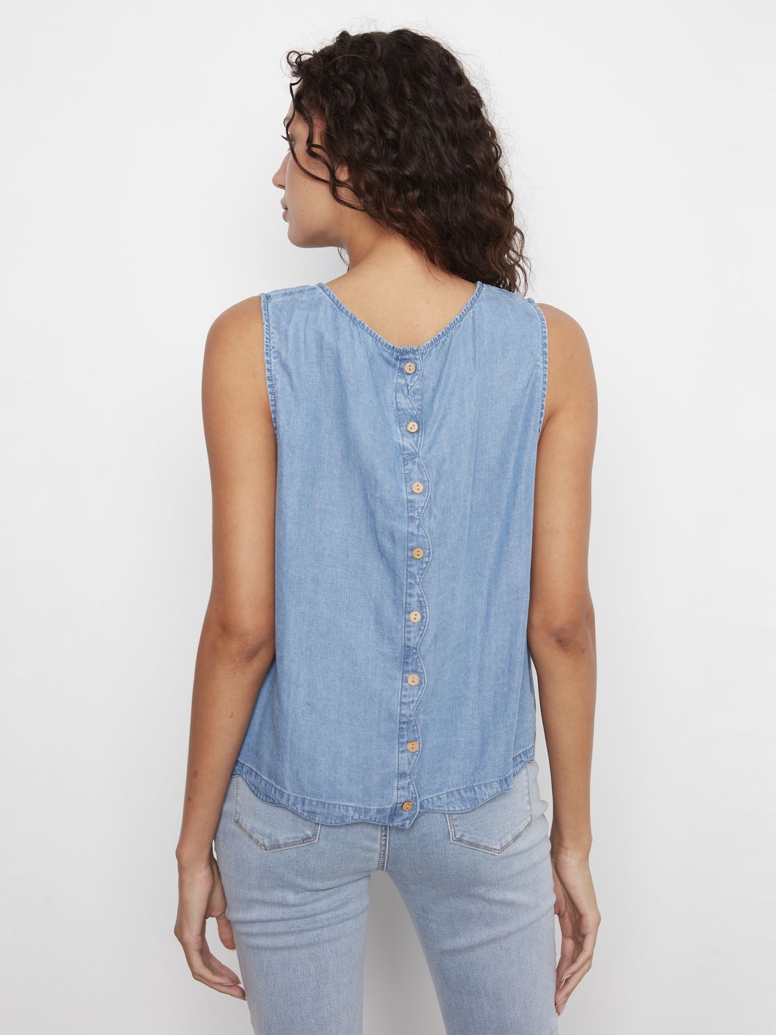 Blouse N/S Scallop Hem