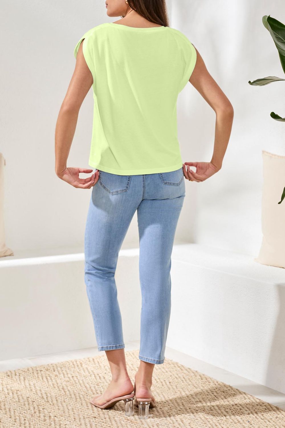 Top Boat Neck Cap Sleeve with Pleats