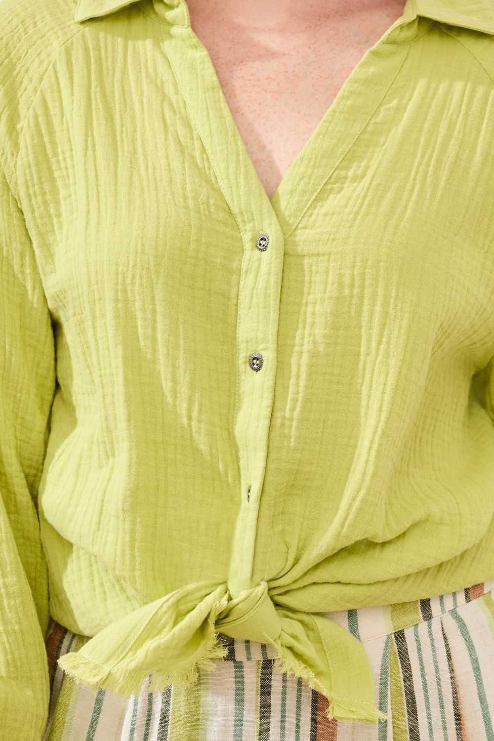 Shirt Raglan Sleeve Raw Edge Hem, Colour: Green Banana, Size: S