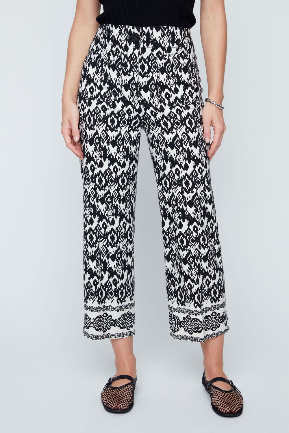 Pant Printed Crop, Colour: Black, Size: 4