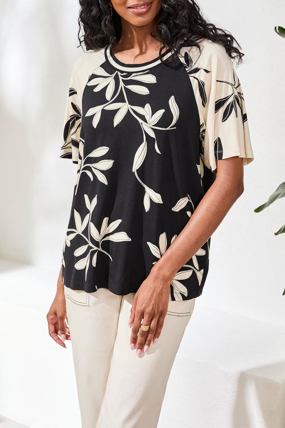 Top Flutter Sleeve Crew neck, Colour: Onyx, Size: S