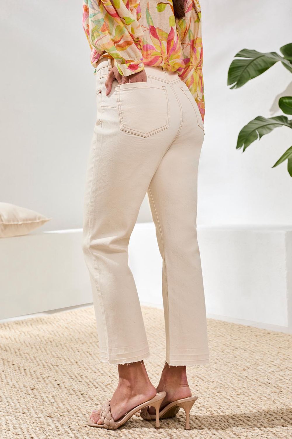 Jean Sophia Crop Microflare