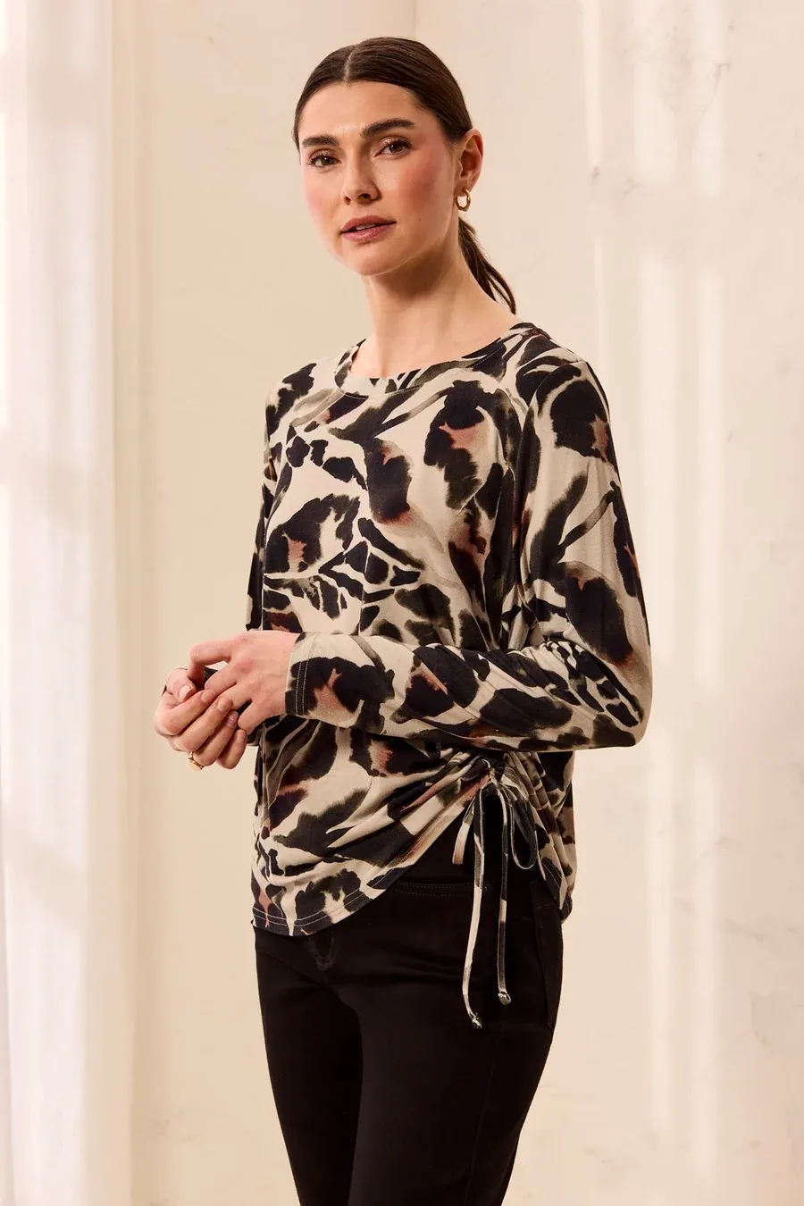 Top L/S Crew Neck with side Roushing, Colour: DrySand, Size: S