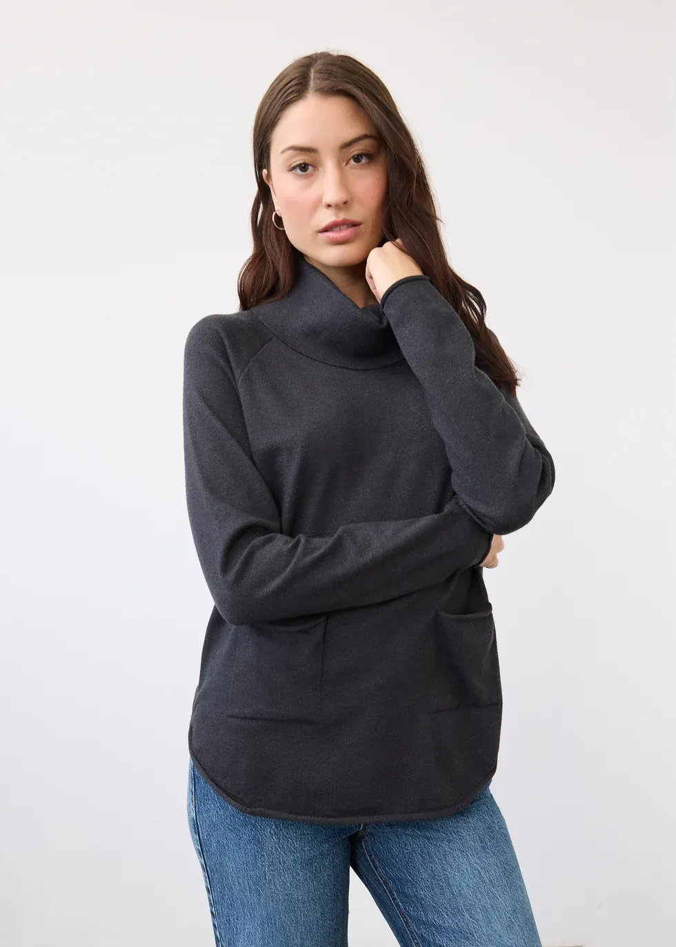 Sweater Cowl Neck 2 front Pockets, Colour: Black Heather, Size: S