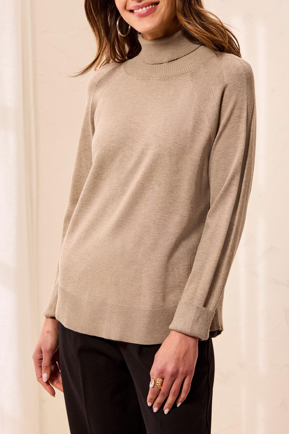 Sweater Mock Neck Long Sleeve Raglan