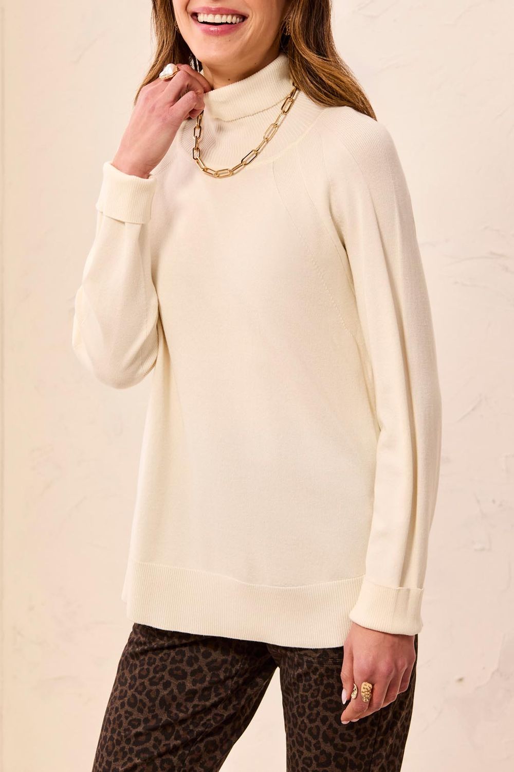 Sweater Mock Neck Long Sleeve Raglan
