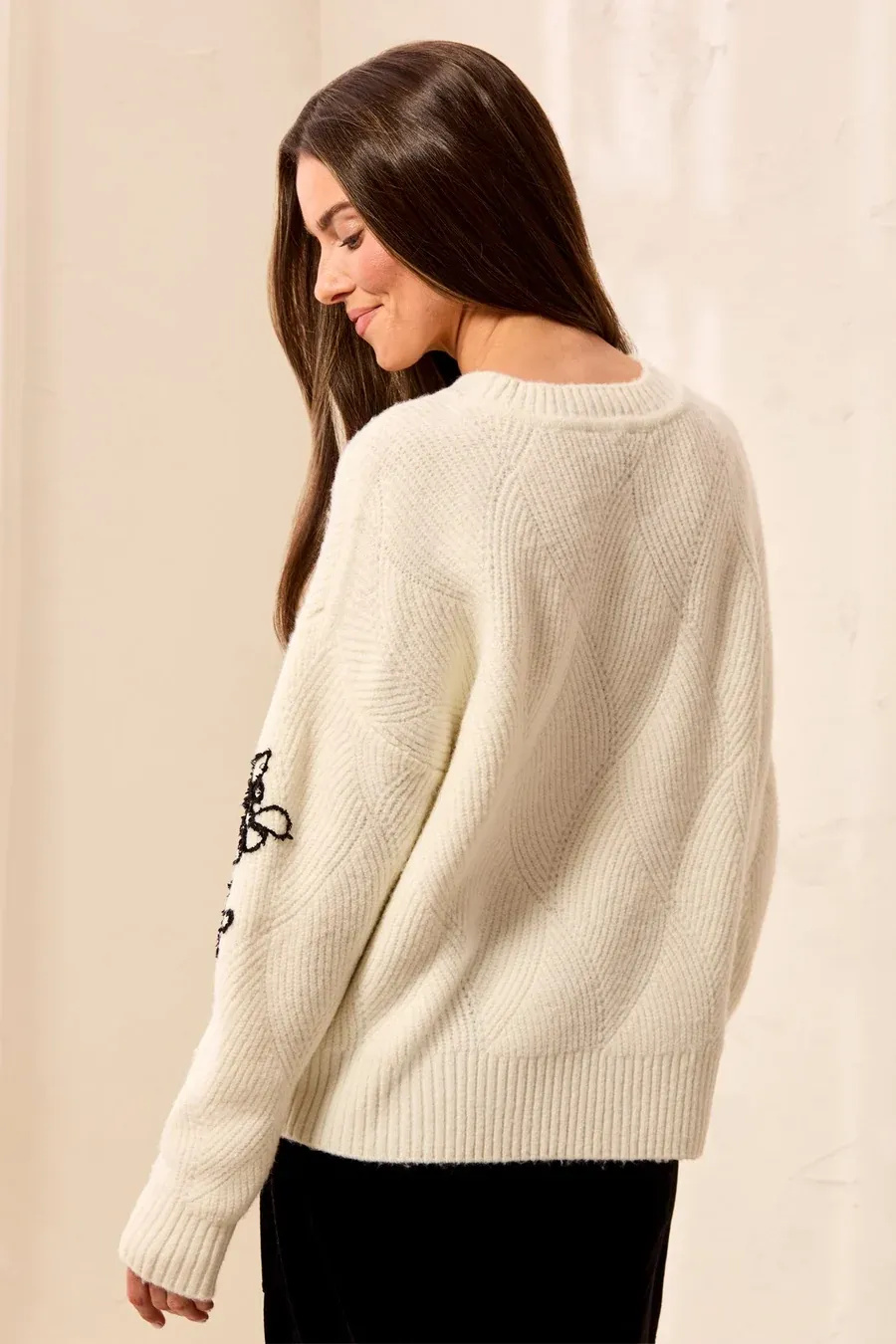 Sweater Crew neck with Floral Embroidery