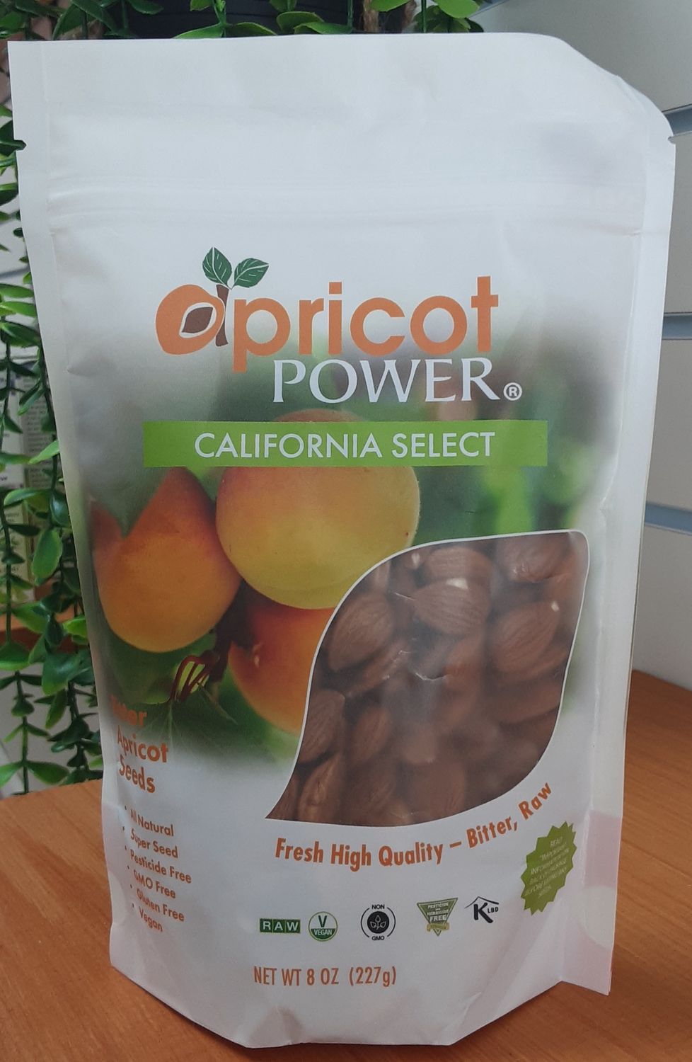 Bitter Apricot Seeds, 8 oz. bag