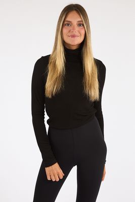 Tara Crop Turtleneck