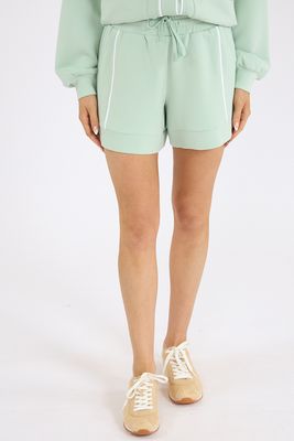 Barnes High Rise Short 4.5