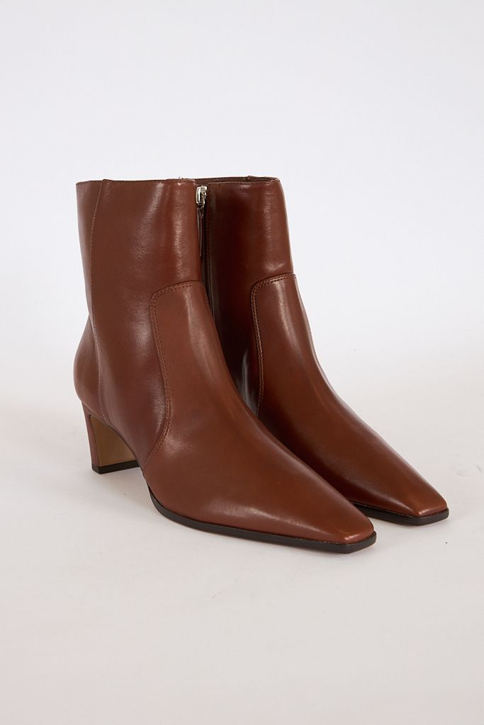 Delila Boot, Schutz