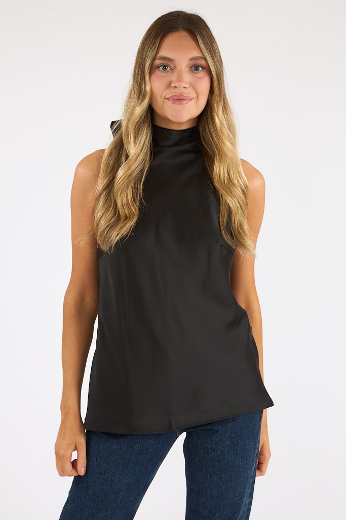 Lisa Top Black, Show Me Your Mumu