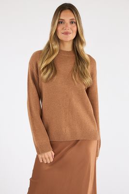 Helly Sweater, Rails