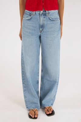Low Curve Jean in Force