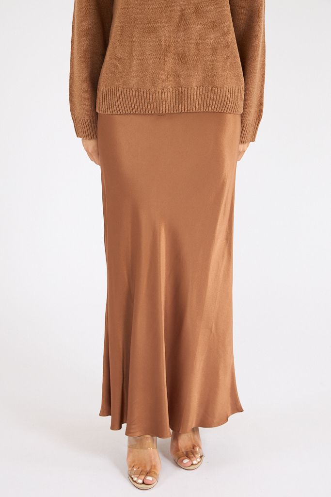 Romina Skirt, Rails