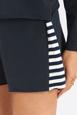 Truett Shorts Navy