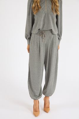 Charlotte Pants, Sundays