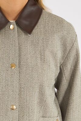 Speckled Herringbone Suiting Cropped Jacket with Faux Leather Collar