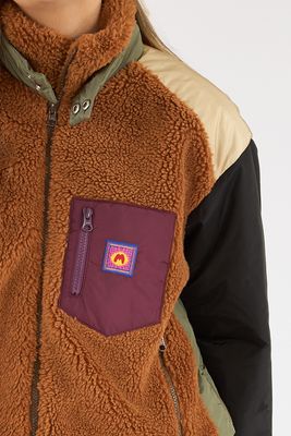The Teddy Zip Caramel