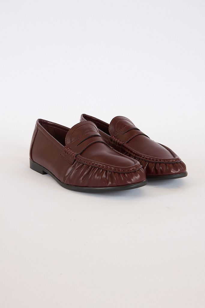 Carlton Burgundy