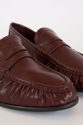 Carlton Burgundy