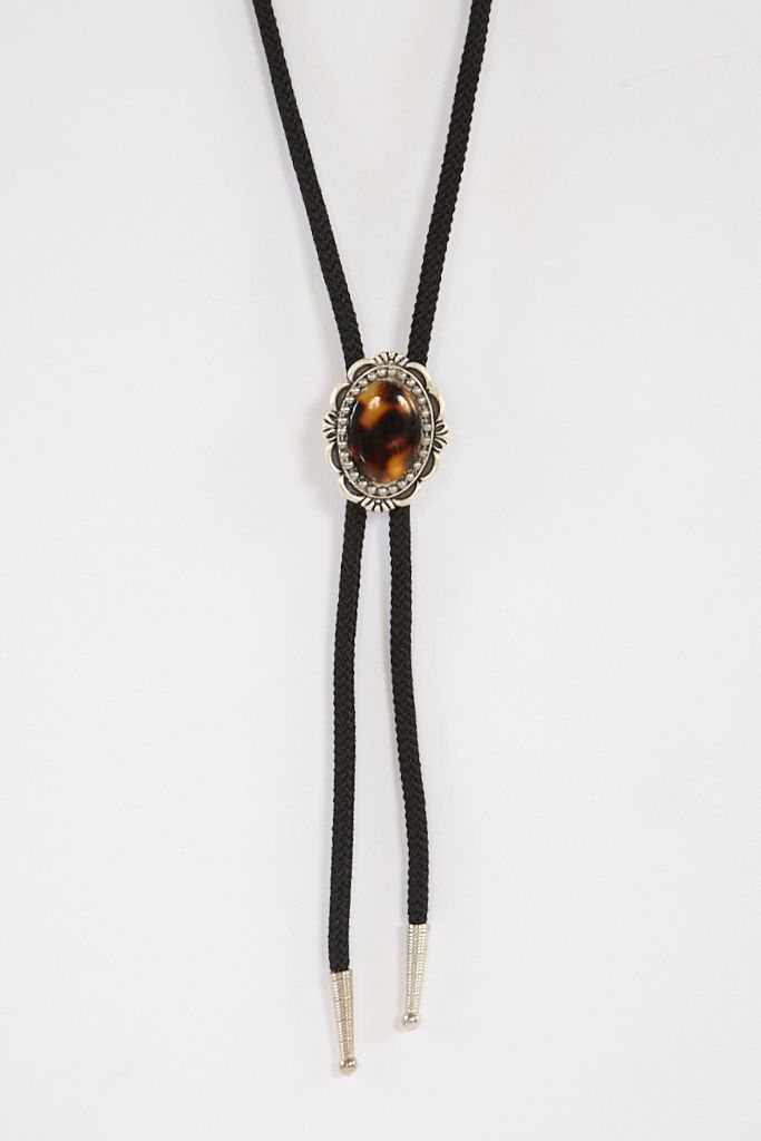 Amber Bolo
