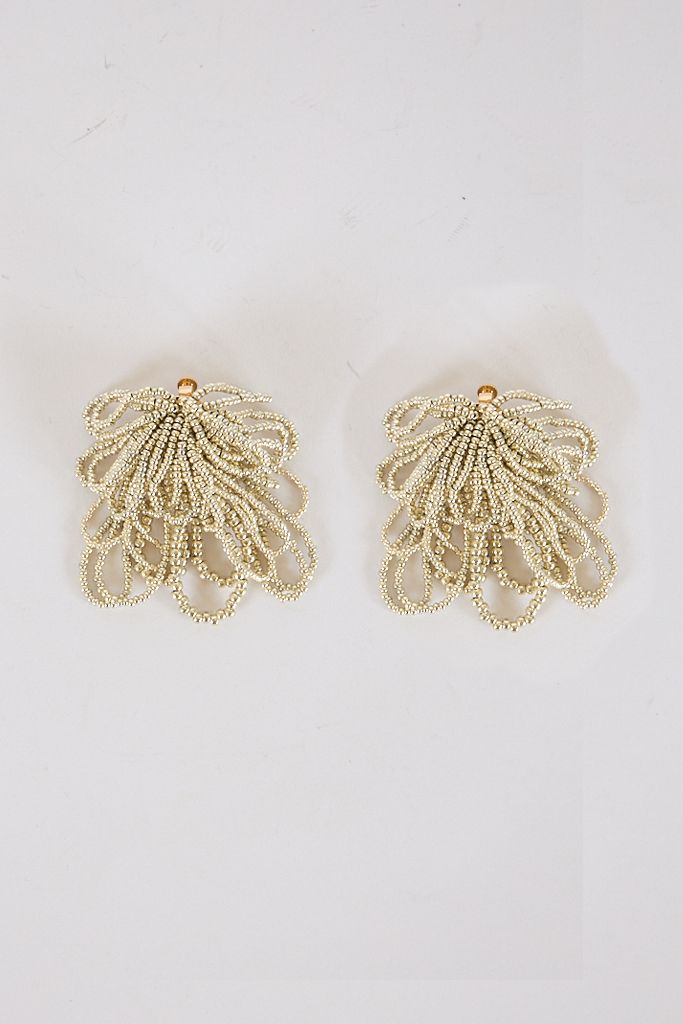 Dot Volume Fringe Earring