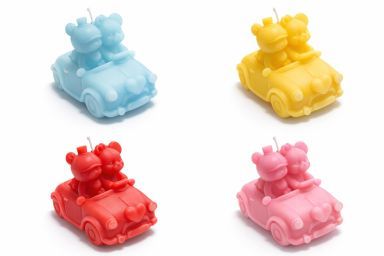 BABCIA I DZIADEK W AUCIE