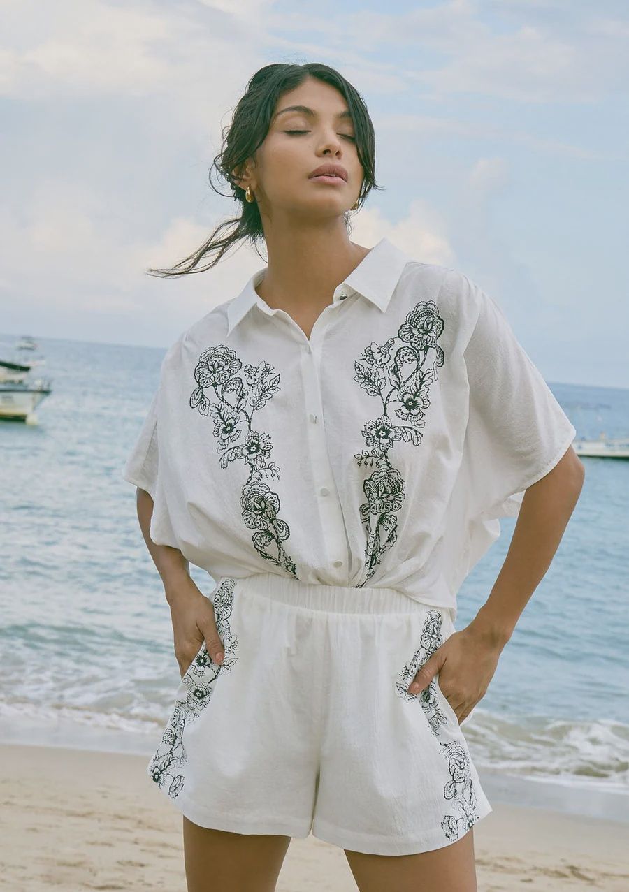 Love Spell Embroidered Shorts Cotton 100%