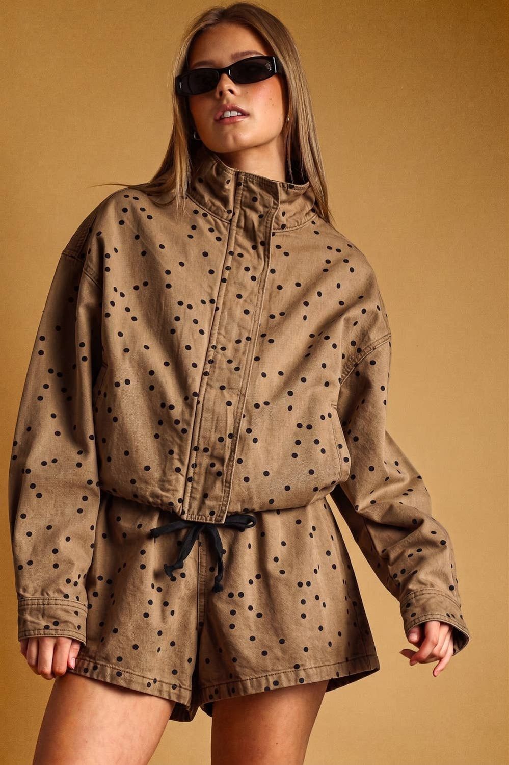 POLKA DOT HIGH NECK JACKET, Color: COCOA/BLACK, Size: L