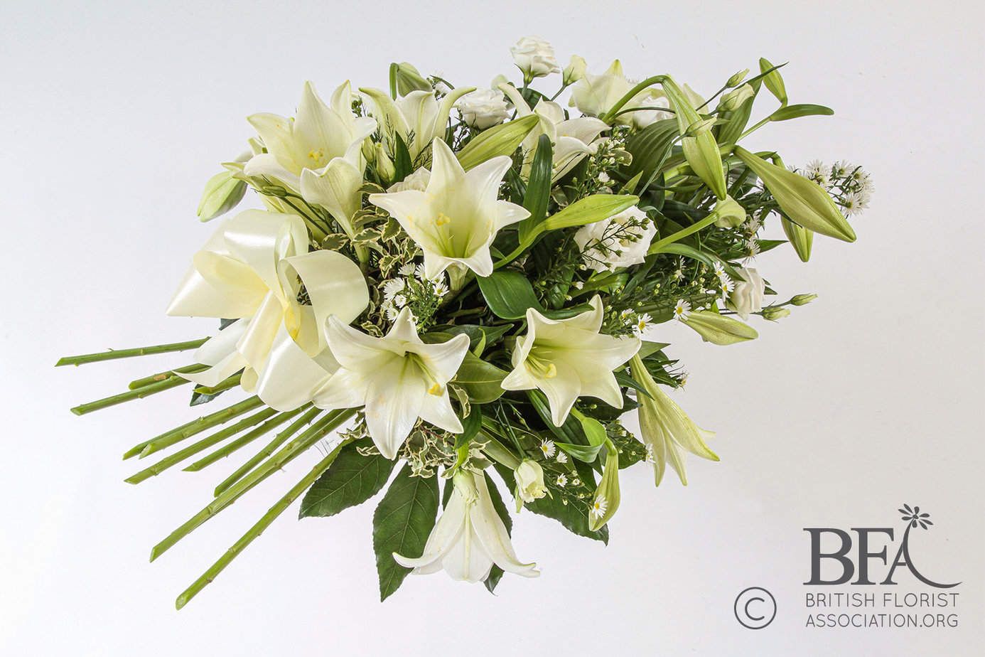 Longi Lillies Spray
