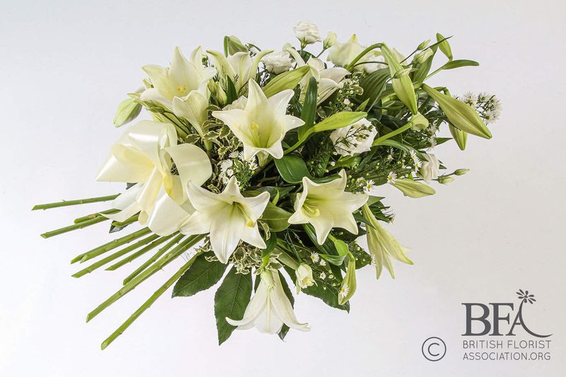 Longi Lillies Spray