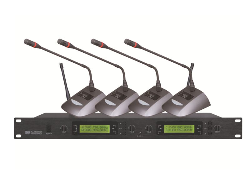 CMX WM-U400 4-Channel UHF Wireless Microphone System – 550–980 MHz, 110dB Dynamic Range, 35Hz–20kHz Response