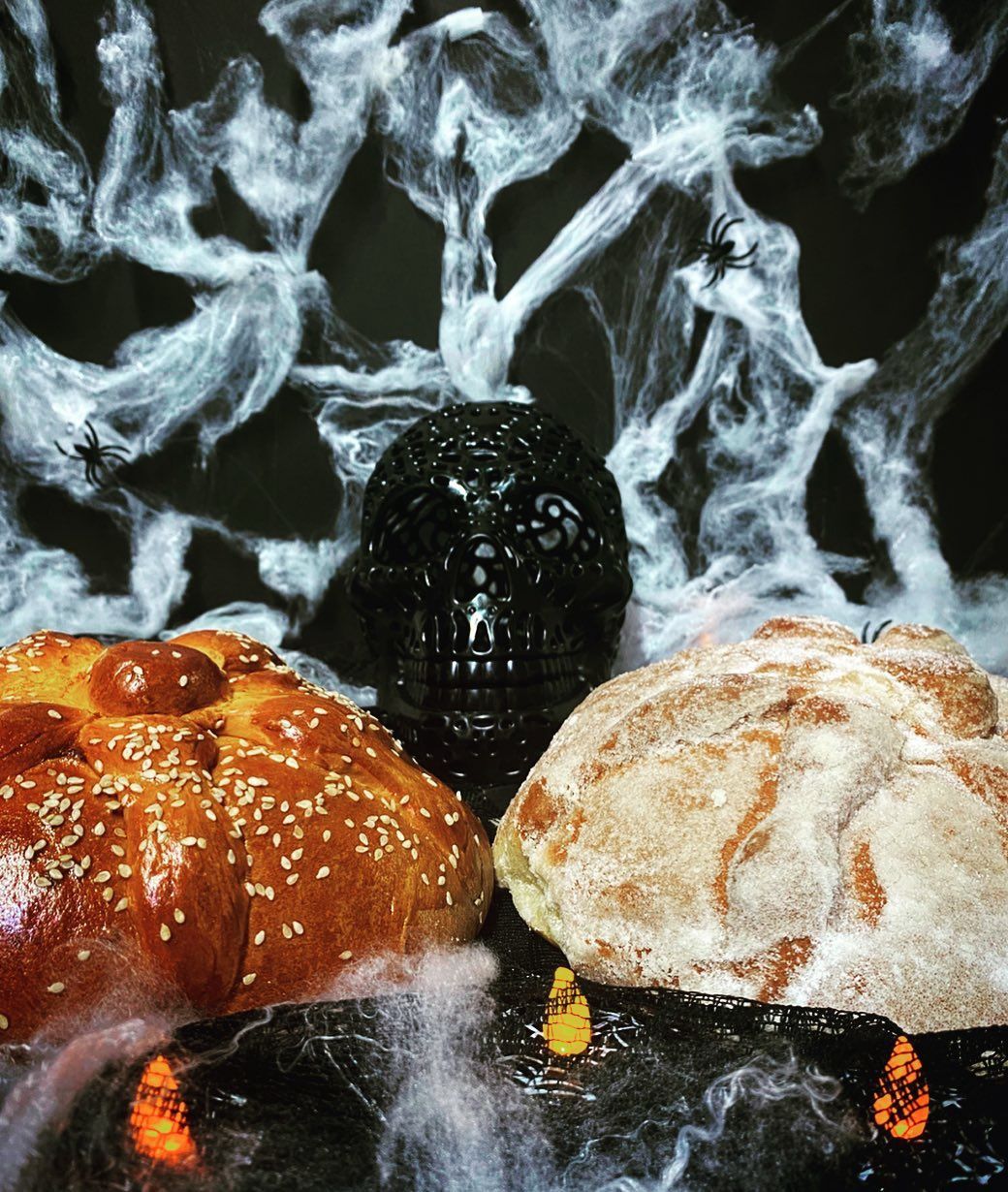 Pan de Muerto Grande