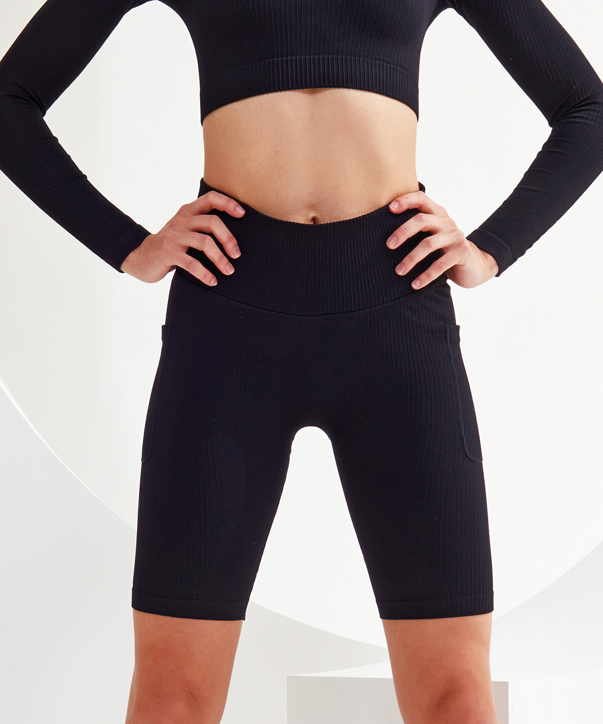 Women’s TriDri® ribbed seamless '3D Fit' cycle shorts - Black (TR225)