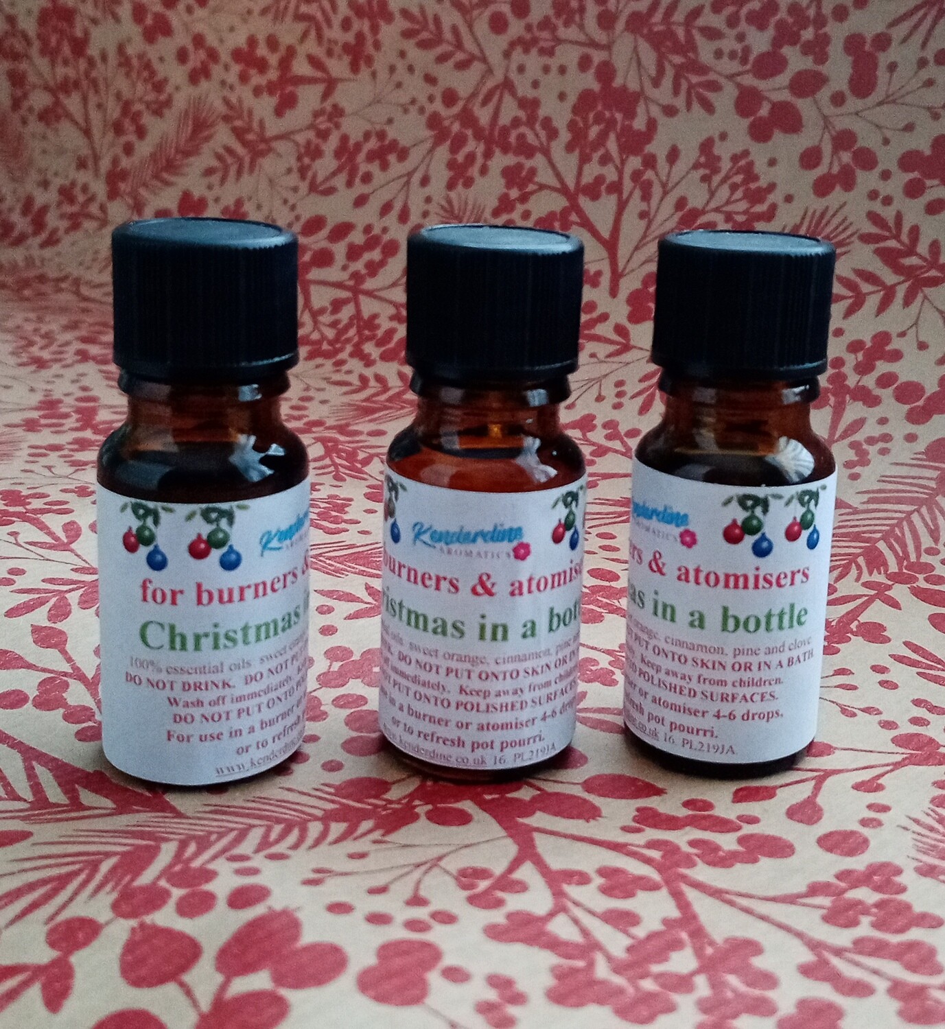 Christmas in a bottle - for atomisers, burners and pot pourri.
