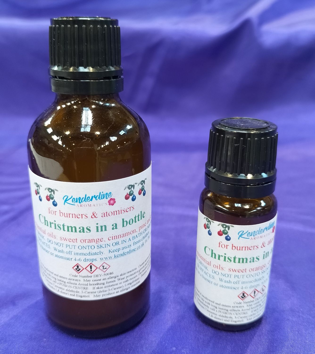 Christmas in a bottle - for atomisers, burners and pot pourri.