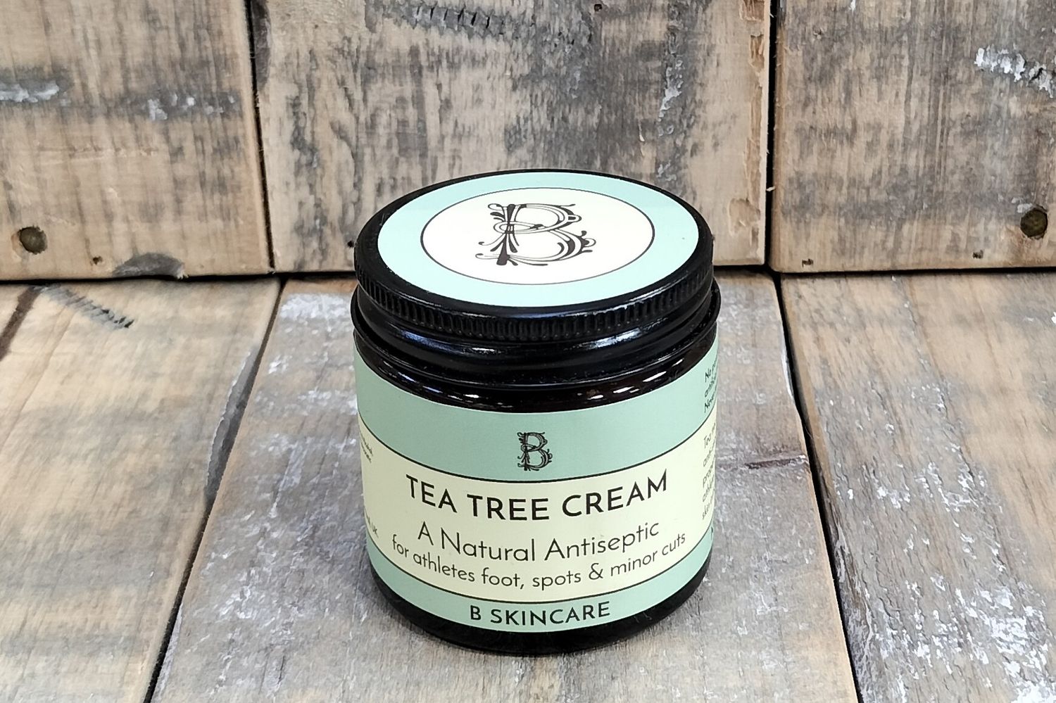 B Skincare Tea tree cream