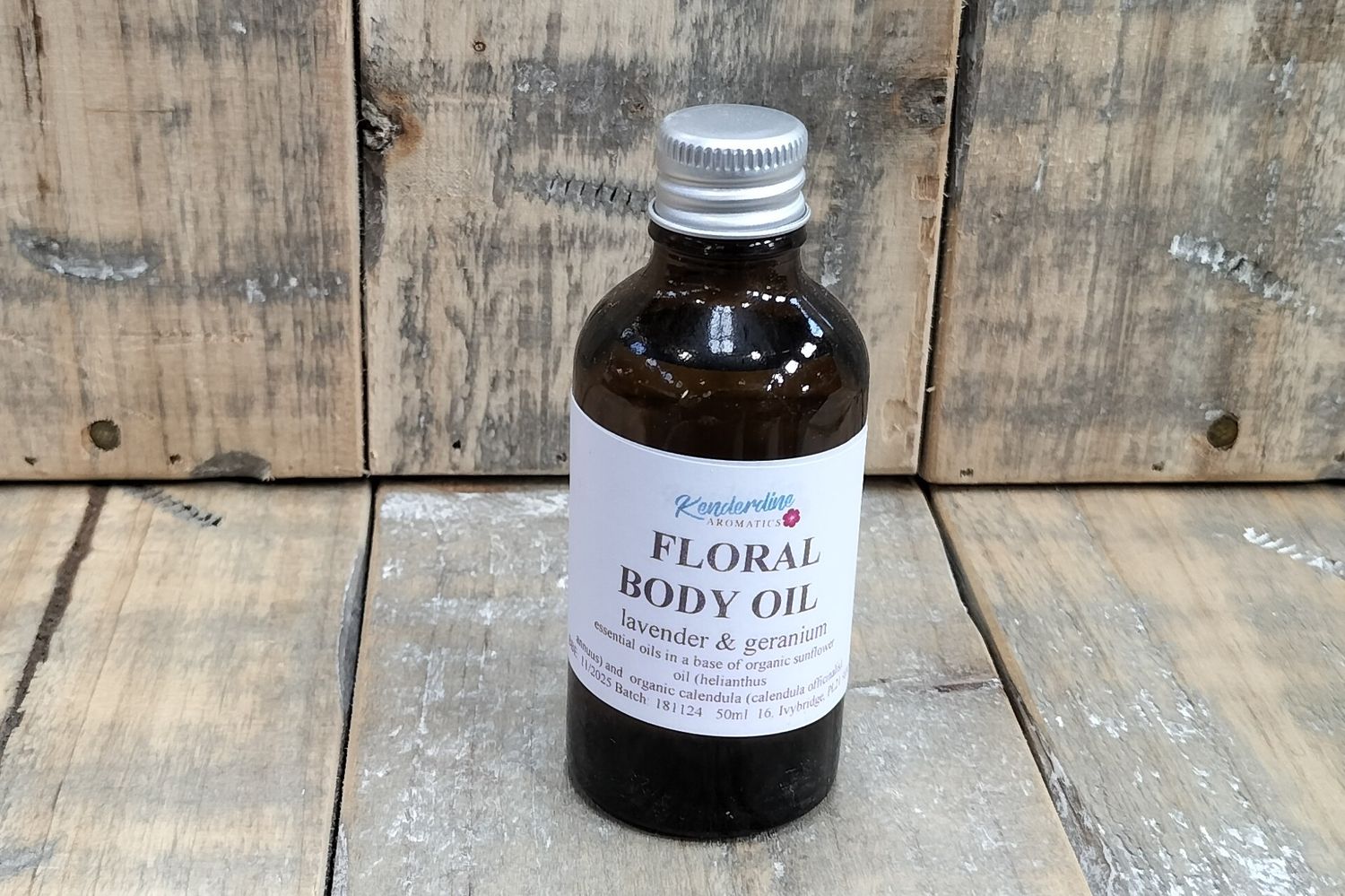 Floral body oil