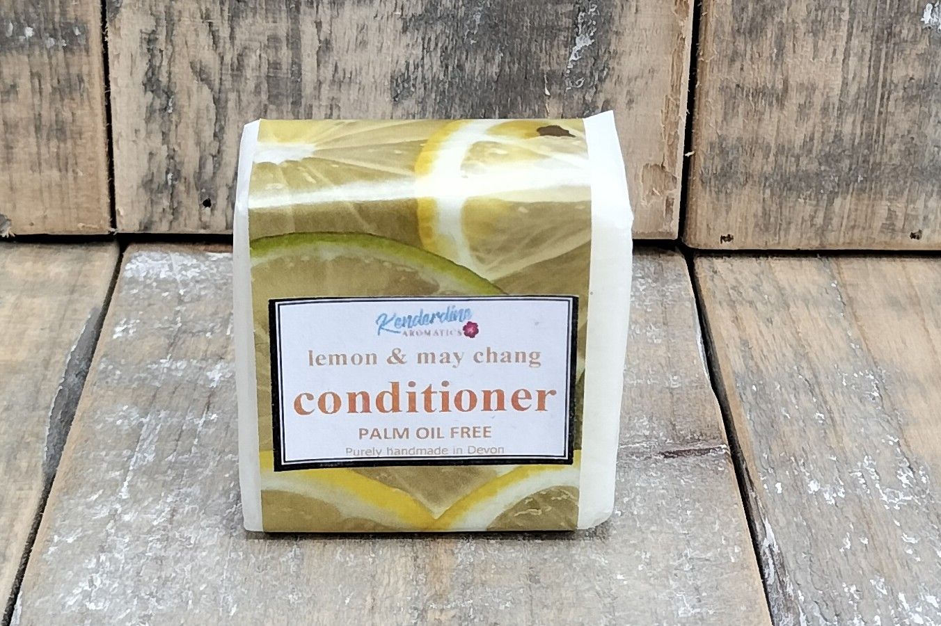 Silky hair conditioner - lemon and may chang