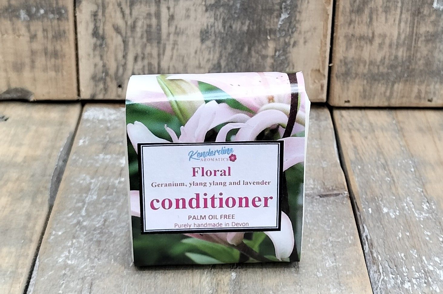Silky hair conditioner - floral