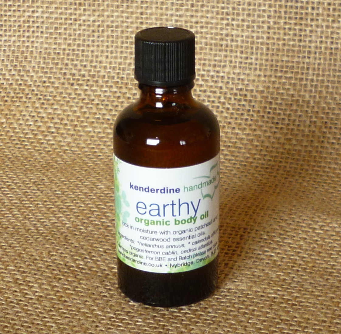 Earthy body oil