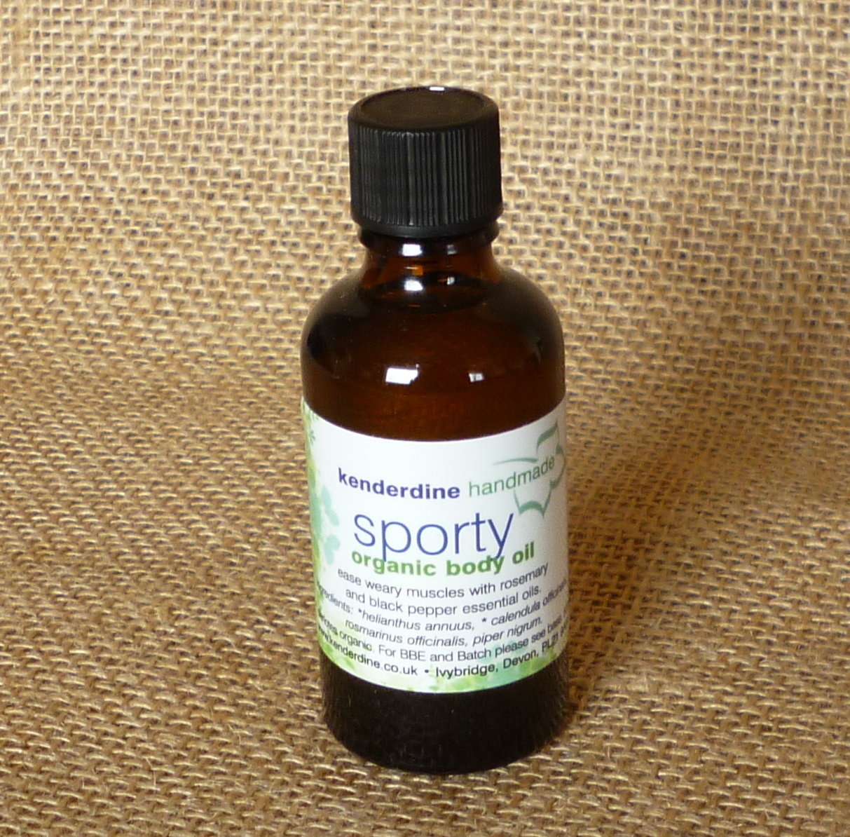 Sporty body oil