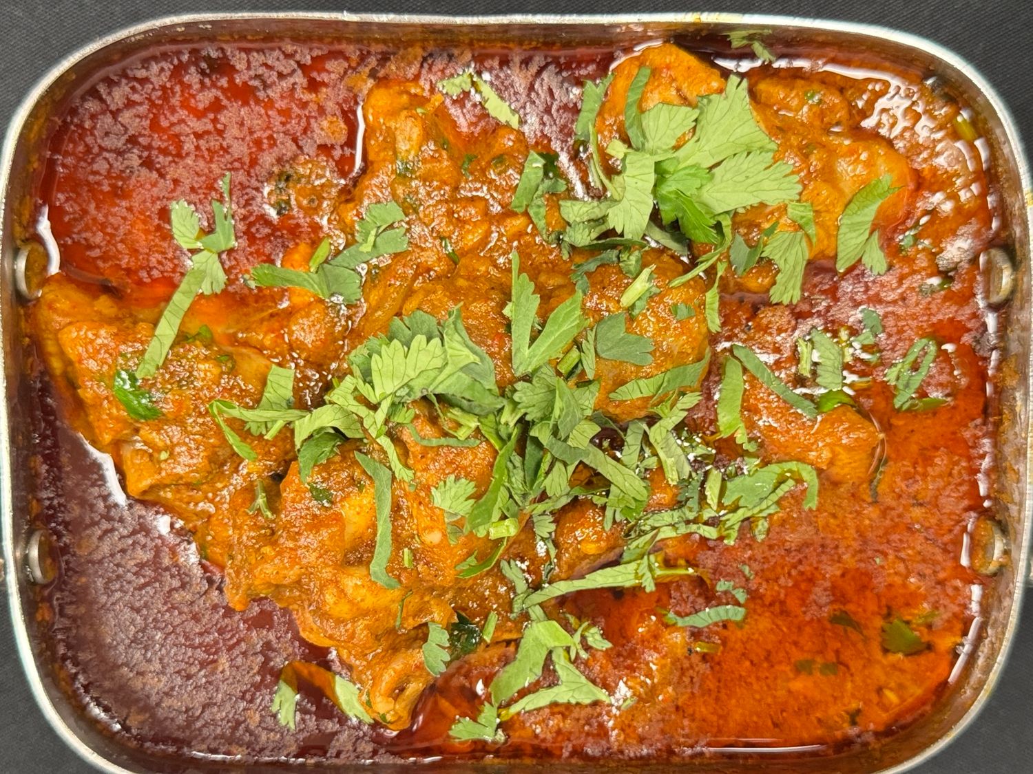 Kolhapuri Chicken Curry (Tamda Rassa) -32oz