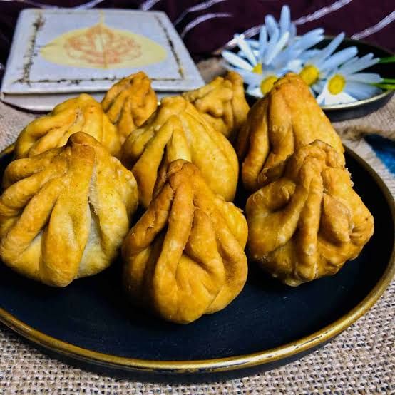 Fried (Talniche Modak)