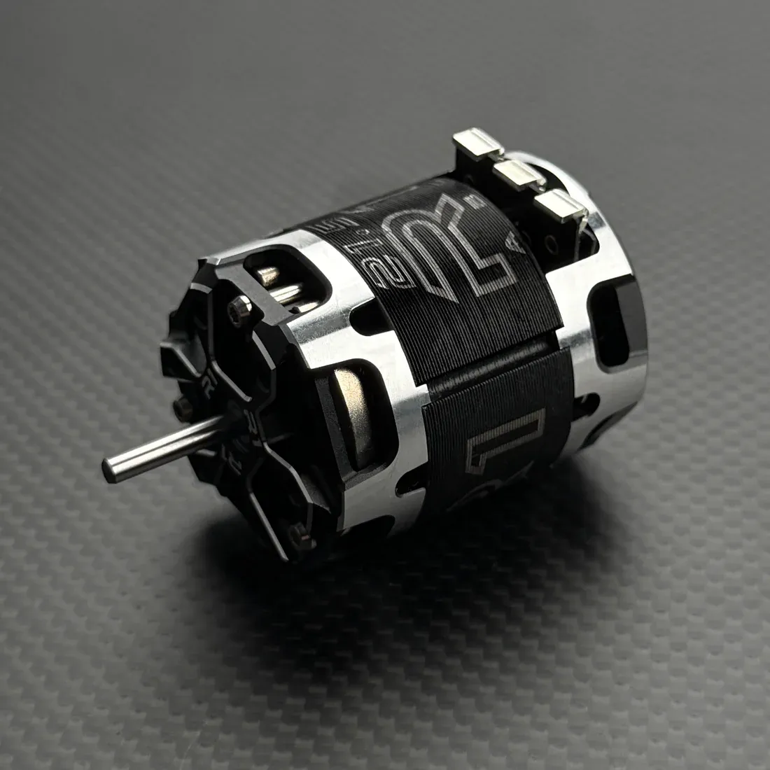 R1WURKS V30 21.5T (ROAR October 2025 Motor) - 020181